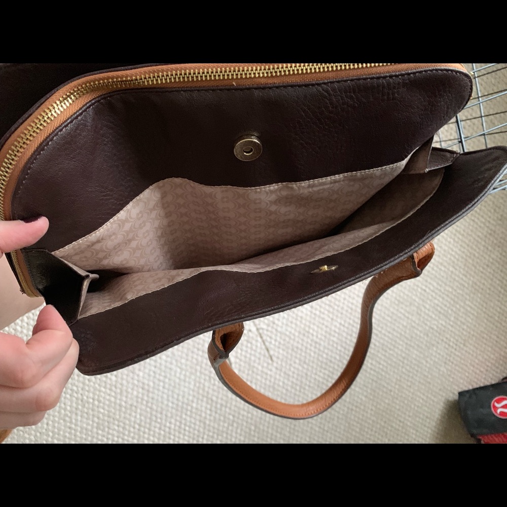 Brown purse!